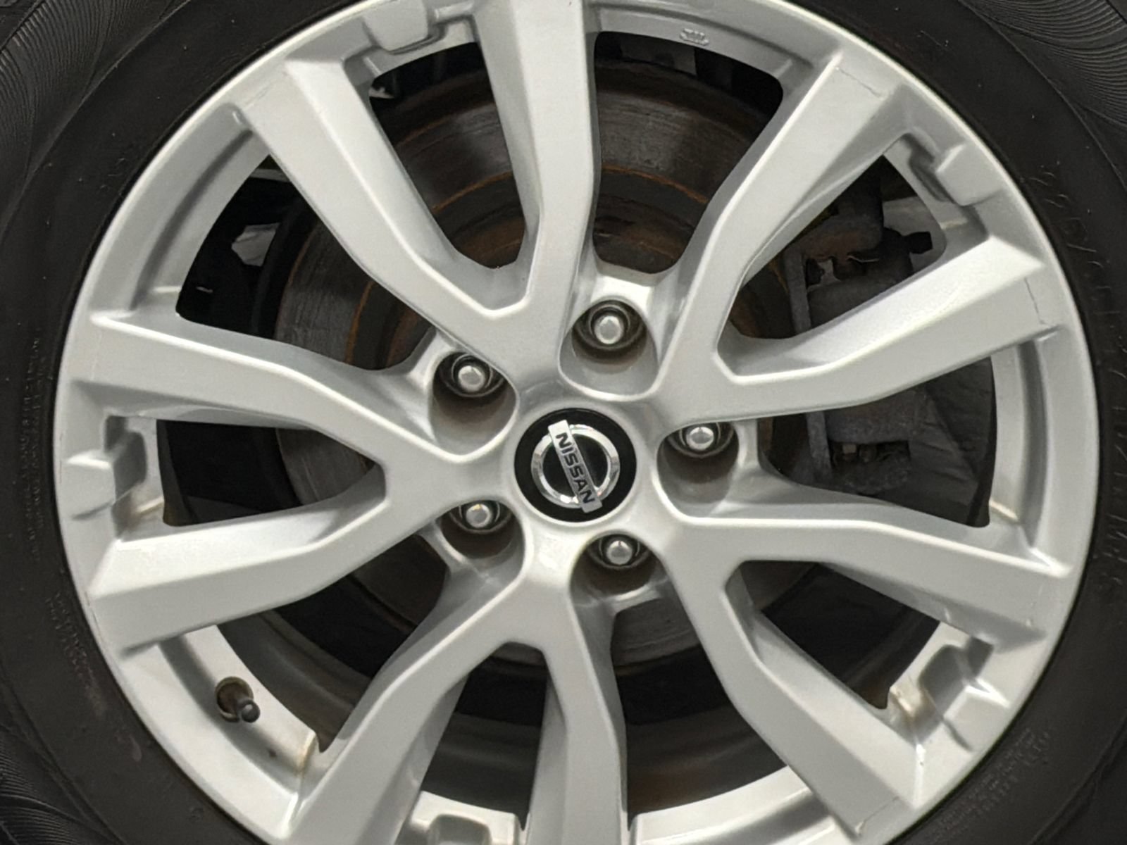Used 2020 Nissan Rogue S w/ Special Edition Package AWD/4WD image 5