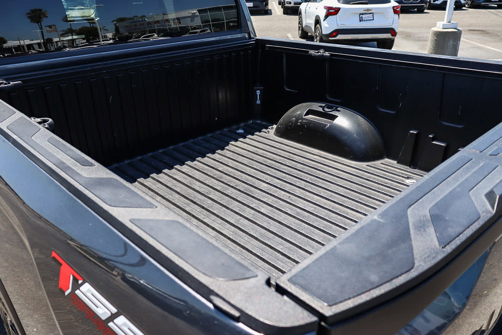 Used 2024 Toyota Tundra SR5 w/ SR5 Premium Package AWD/4WD image 11