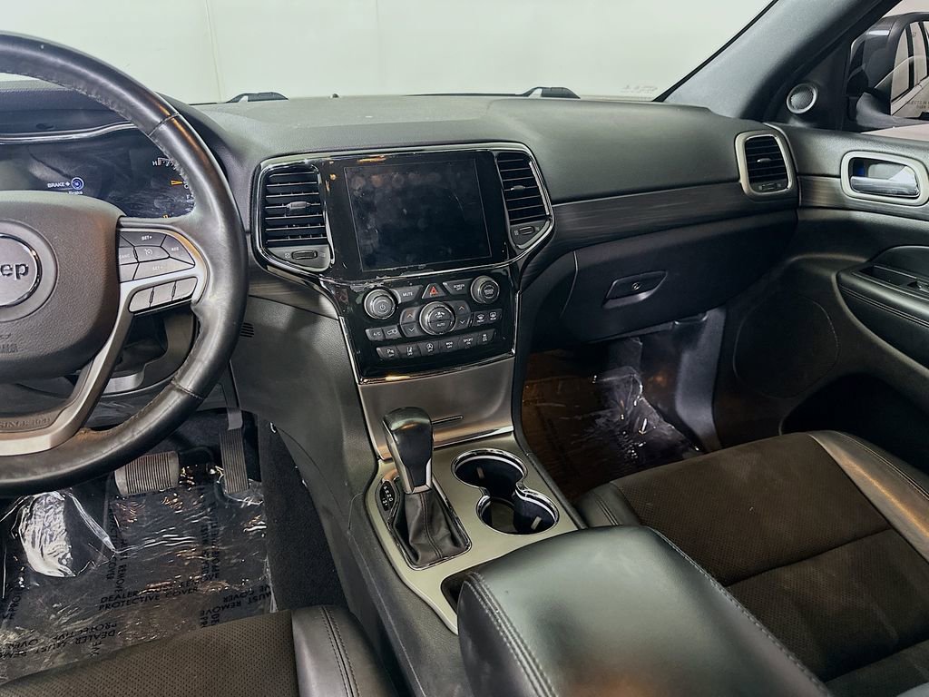 Used 2021 Jeep Grand Cherokee Laredo X image 19