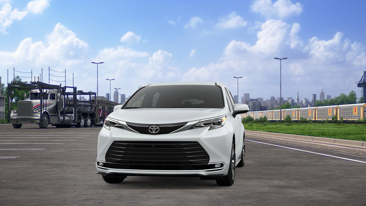 New 2026 Toyota Sienna Platinum image 3