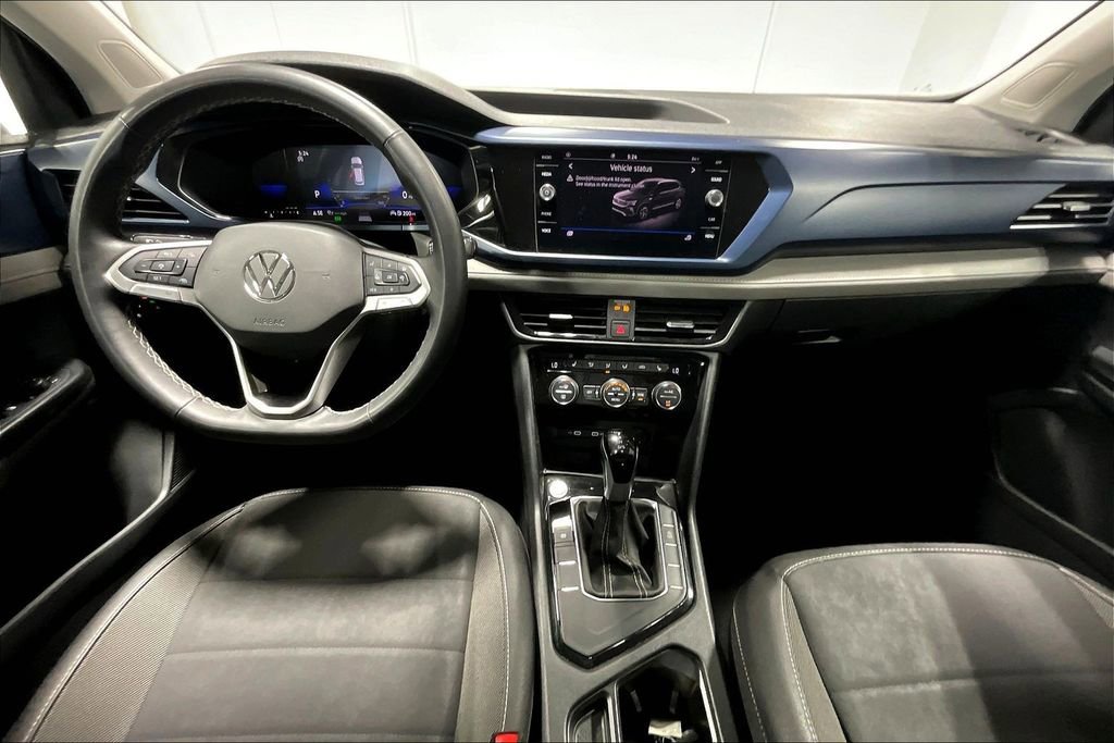 Used 2024 Volkswagen Taos SE image 18