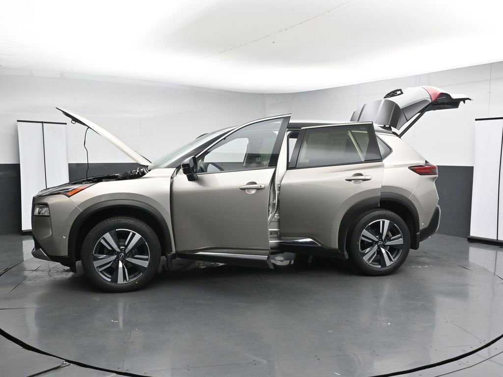 Used 2023 Nissan Rogue Platinum w/ Platinum Premium Package AWD/4WD image 38