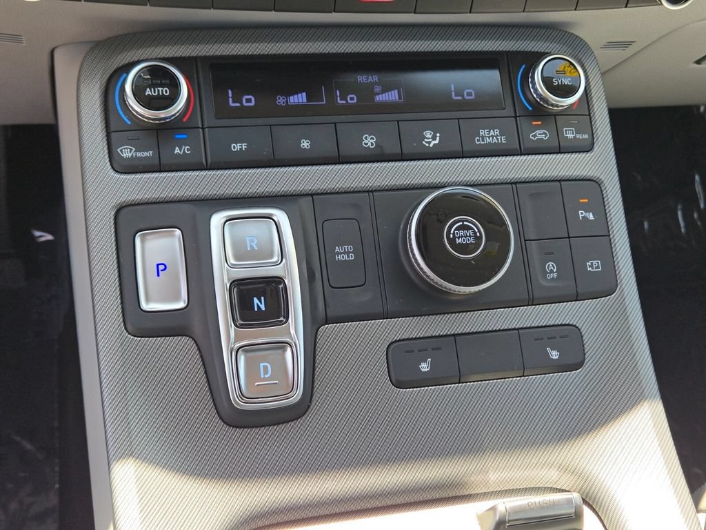 Used 2025 Hyundai Palisade SEL FWD image 24