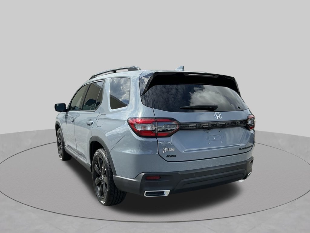 Certified 2025 Honda Pilot Black Edition image 8