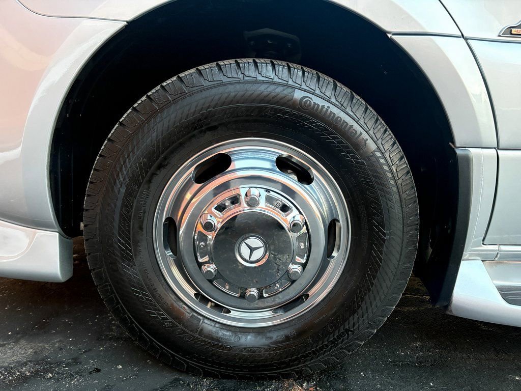 Used 2024 Mercedes-Benz Sprinter 3500 image 43