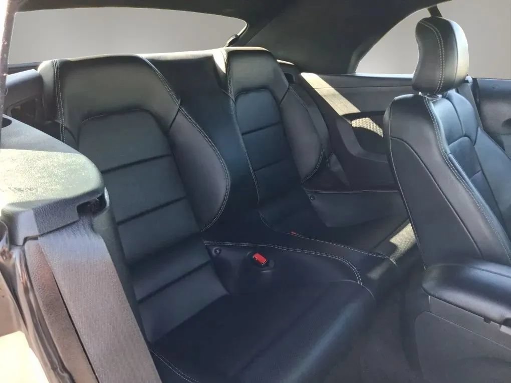 Used 2016 Ford Mustang Premium RWD image 39