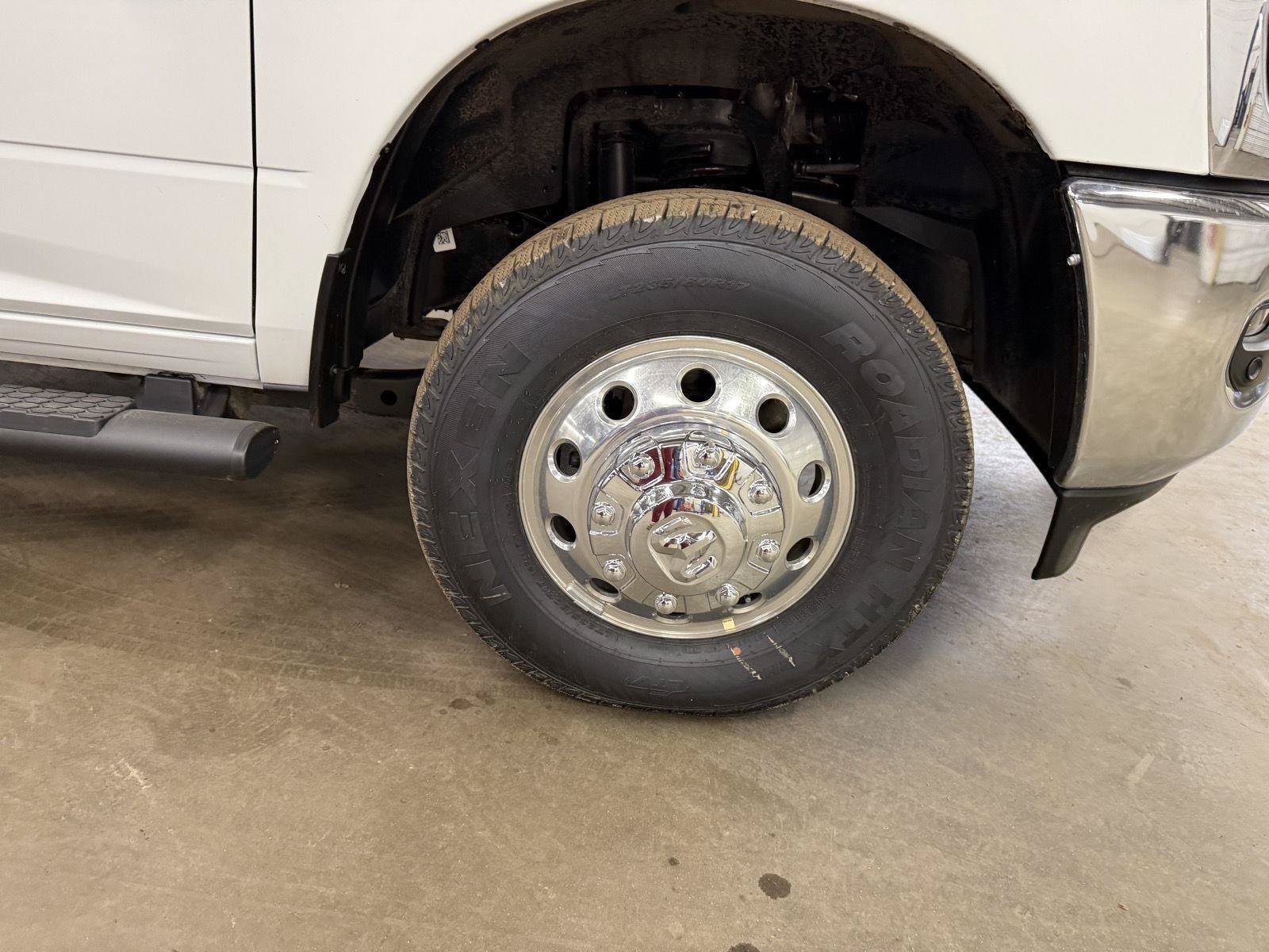 New 2026 RAM 3500 Tradesman AWD/4WD image 36