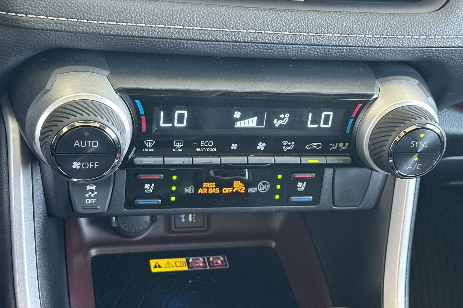 Used 2025 Toyota RAV4 Limited w/ Advanced Technology Package AWD/4WD image 25