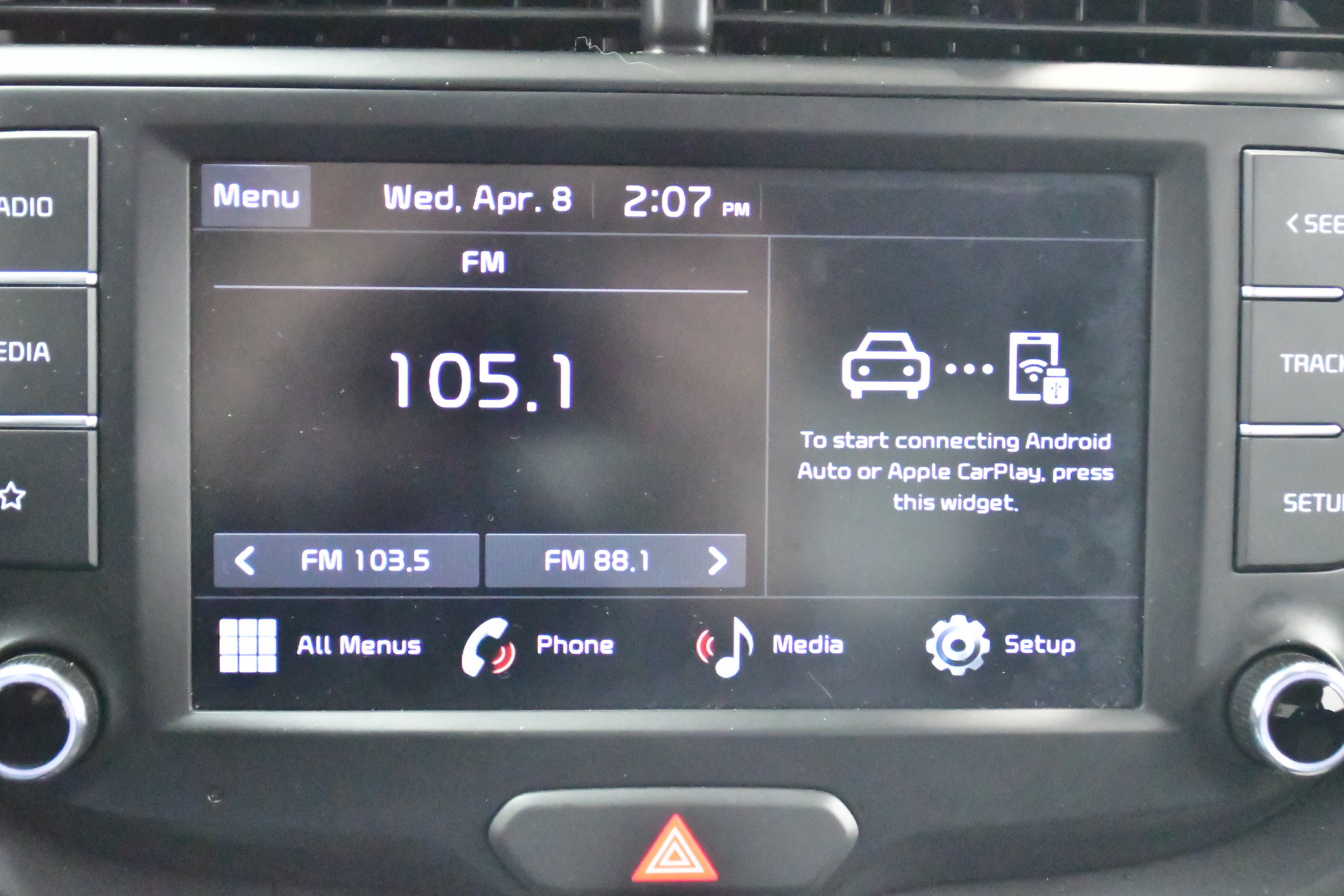 Used 2025 Kia Soul LX w/ LX Technology Package FWD image 24