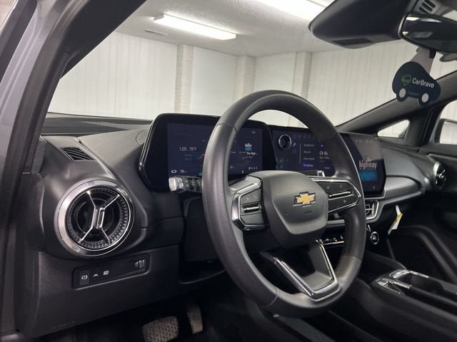 Certified 2025 Chevrolet Equinox EV LT FWD image 10