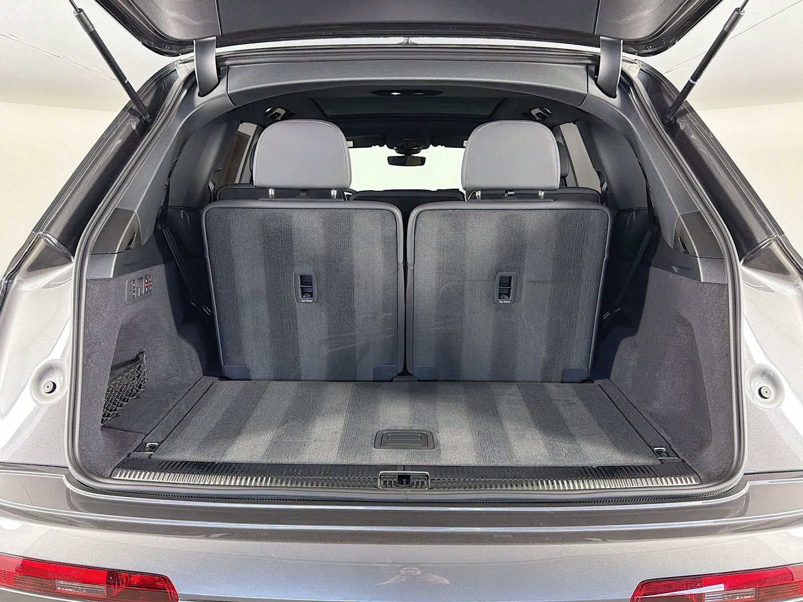Used 2025 Audi Q7 3.0T Prestige w/ Prestige Package AWD/4WD image 28