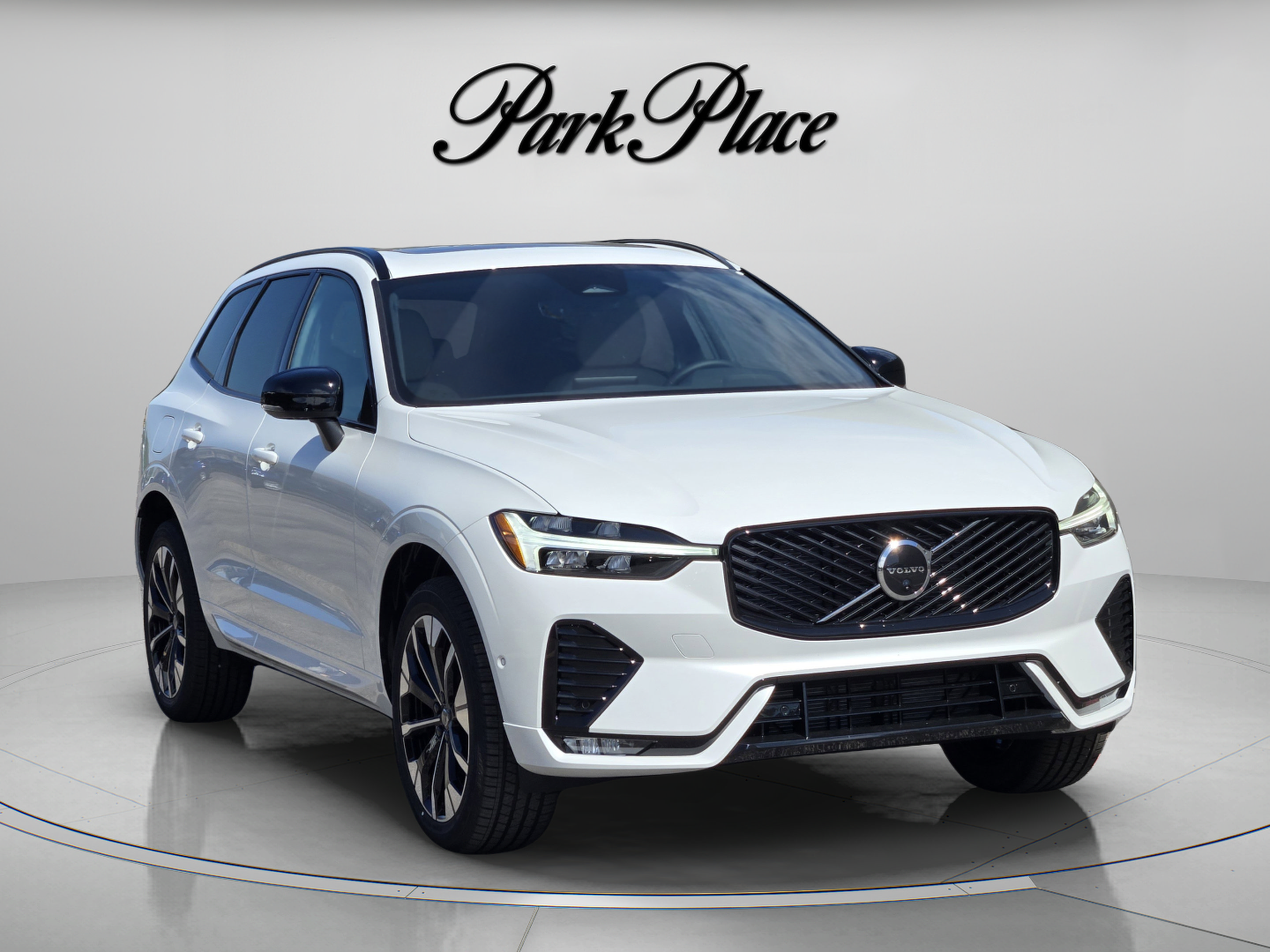 Used 2026 Volvo XC60 B5 Plus w/ Protection Package Premier AWD/4WD image 8