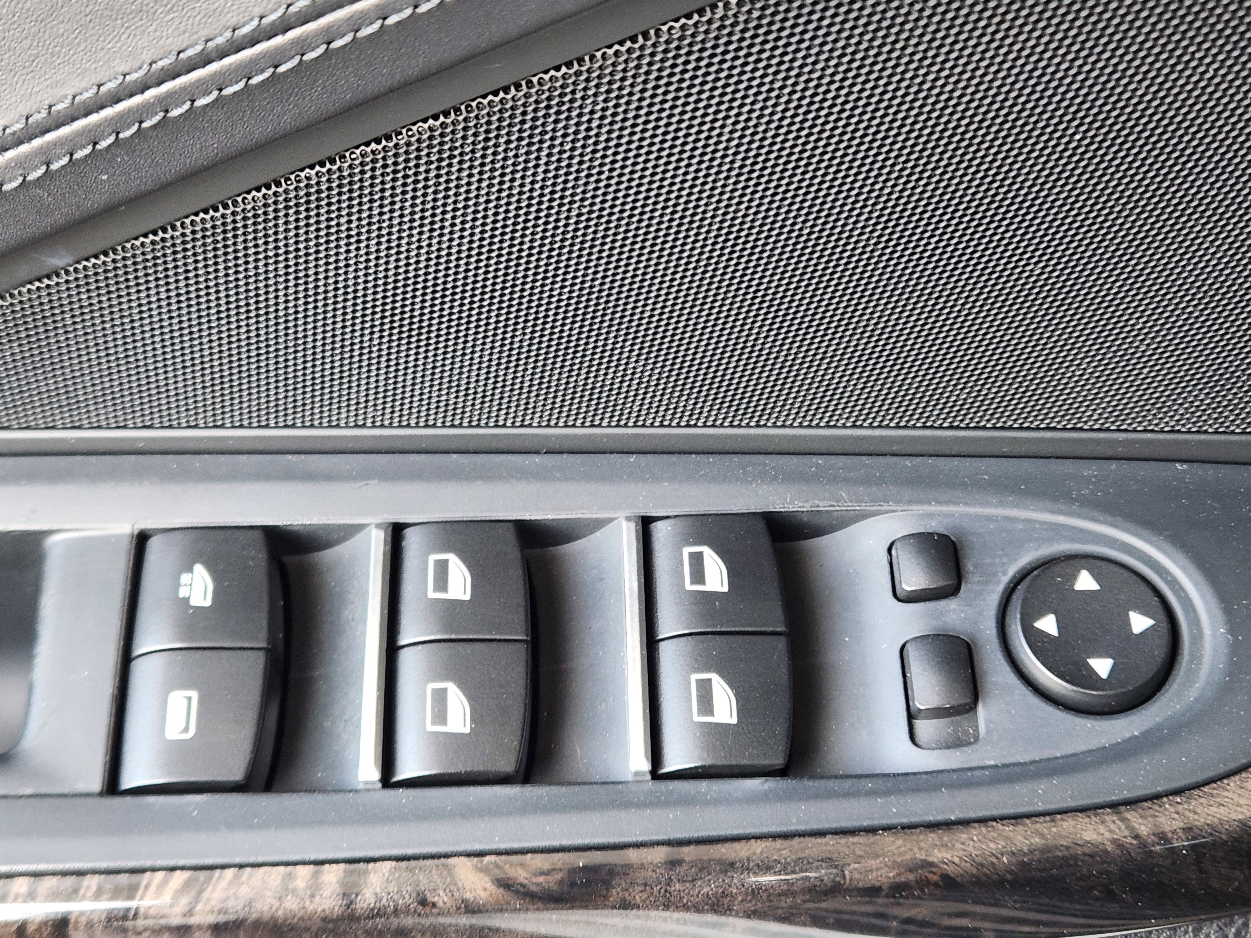 Used 2013 BMW 650i Convertible image 12