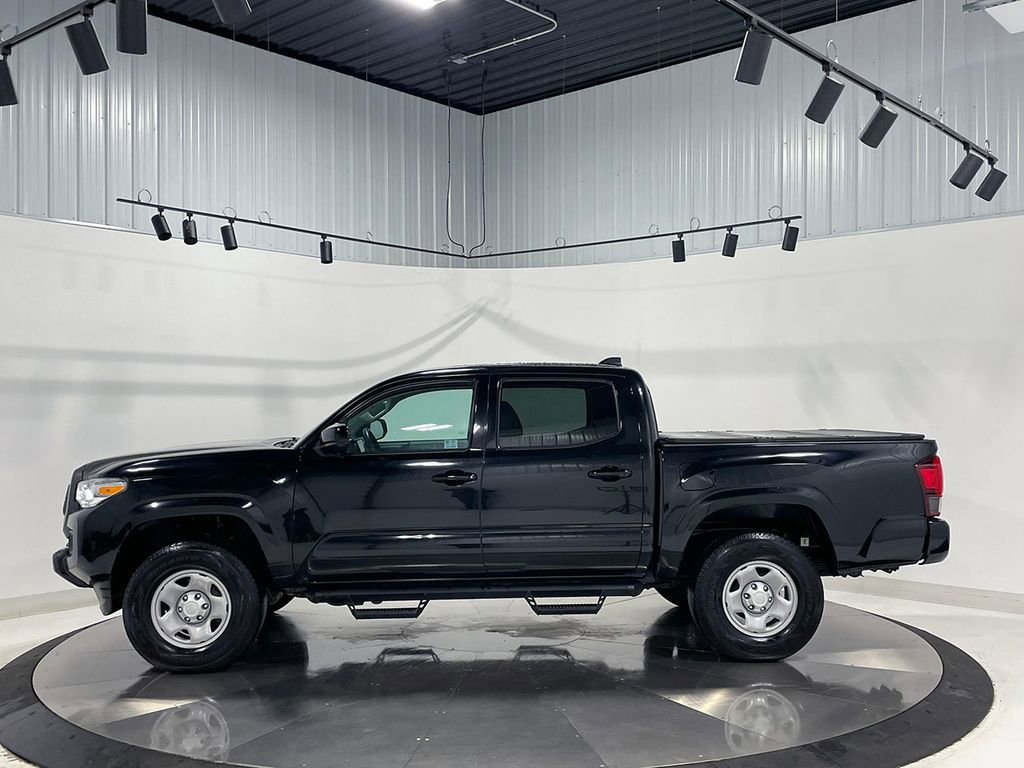Used 2022 Toyota Tacoma SR image 18