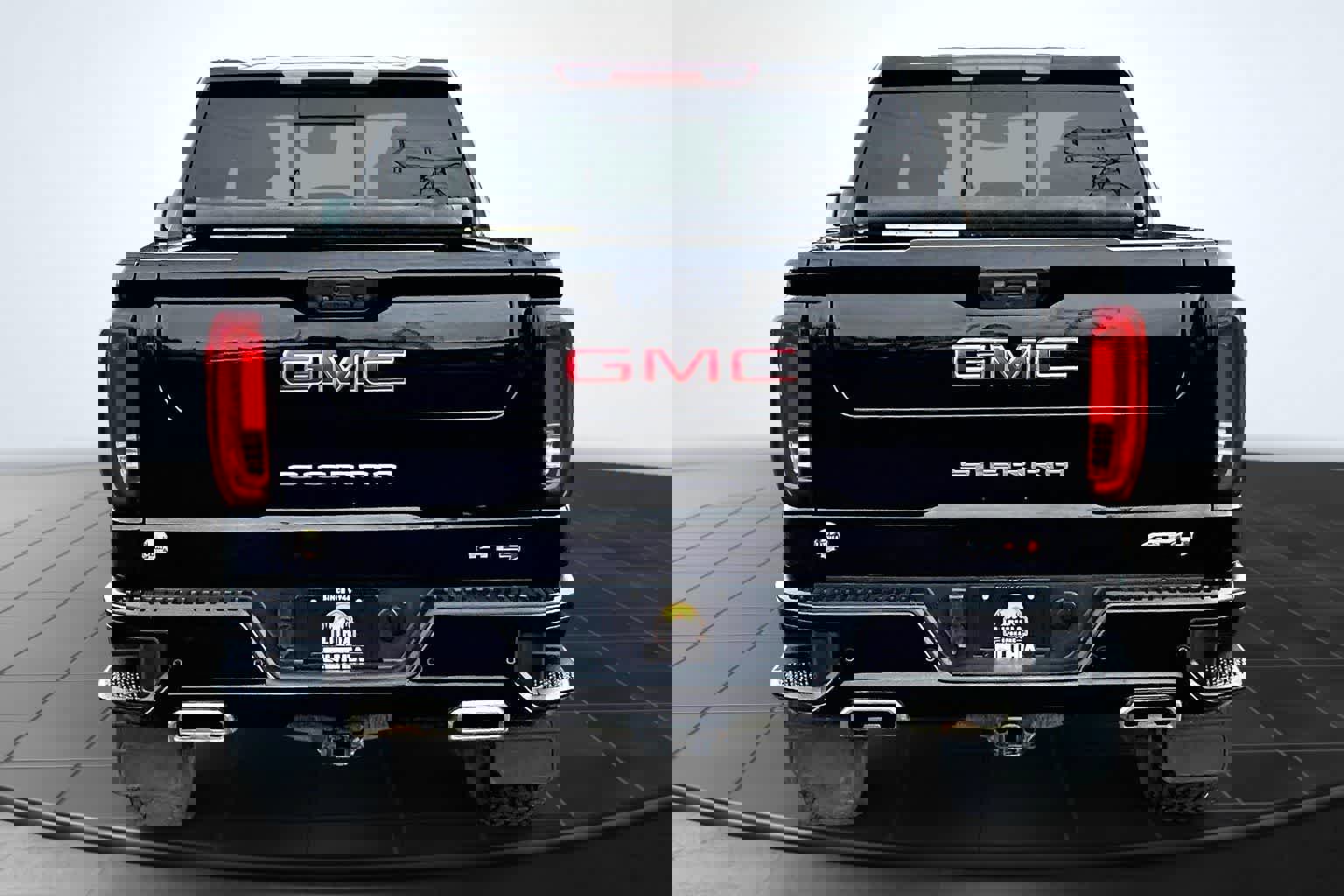 Used 2023 GMC Sierra 1500 AT4 w/ AT4 Preferred Package image 5