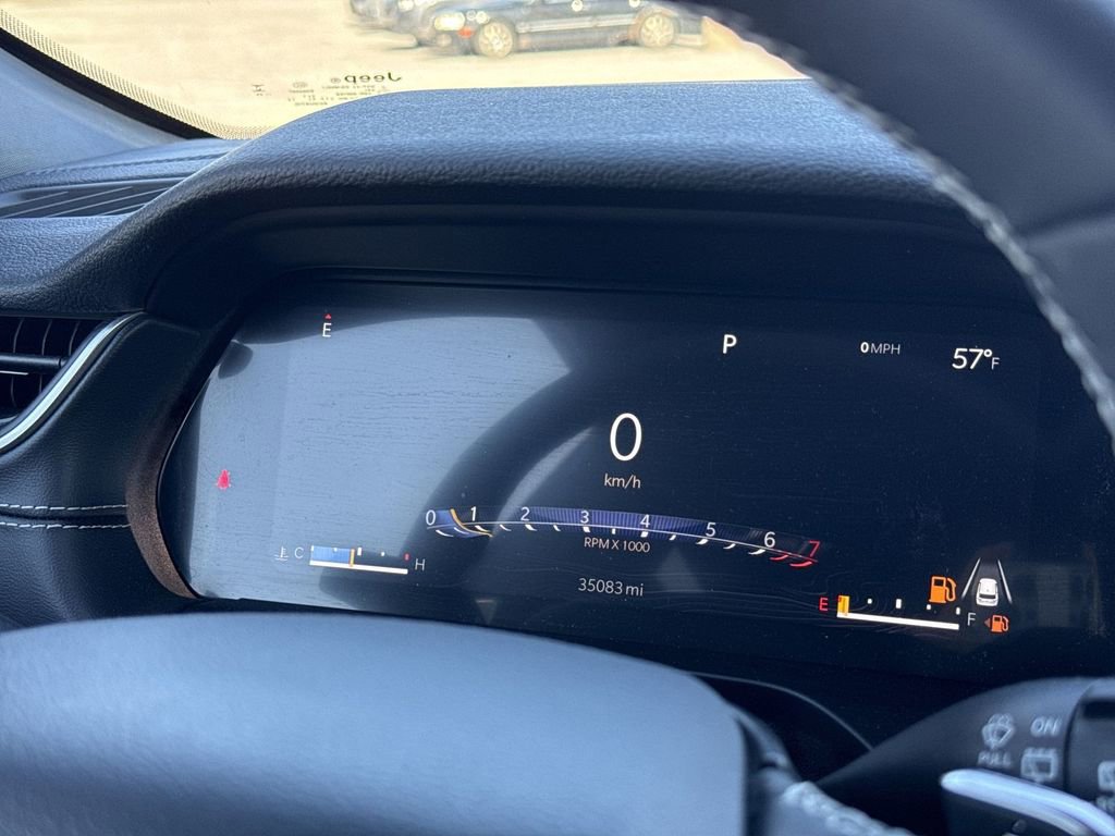 Used 2023 Jeep Grand Cherokee Altitude image 10