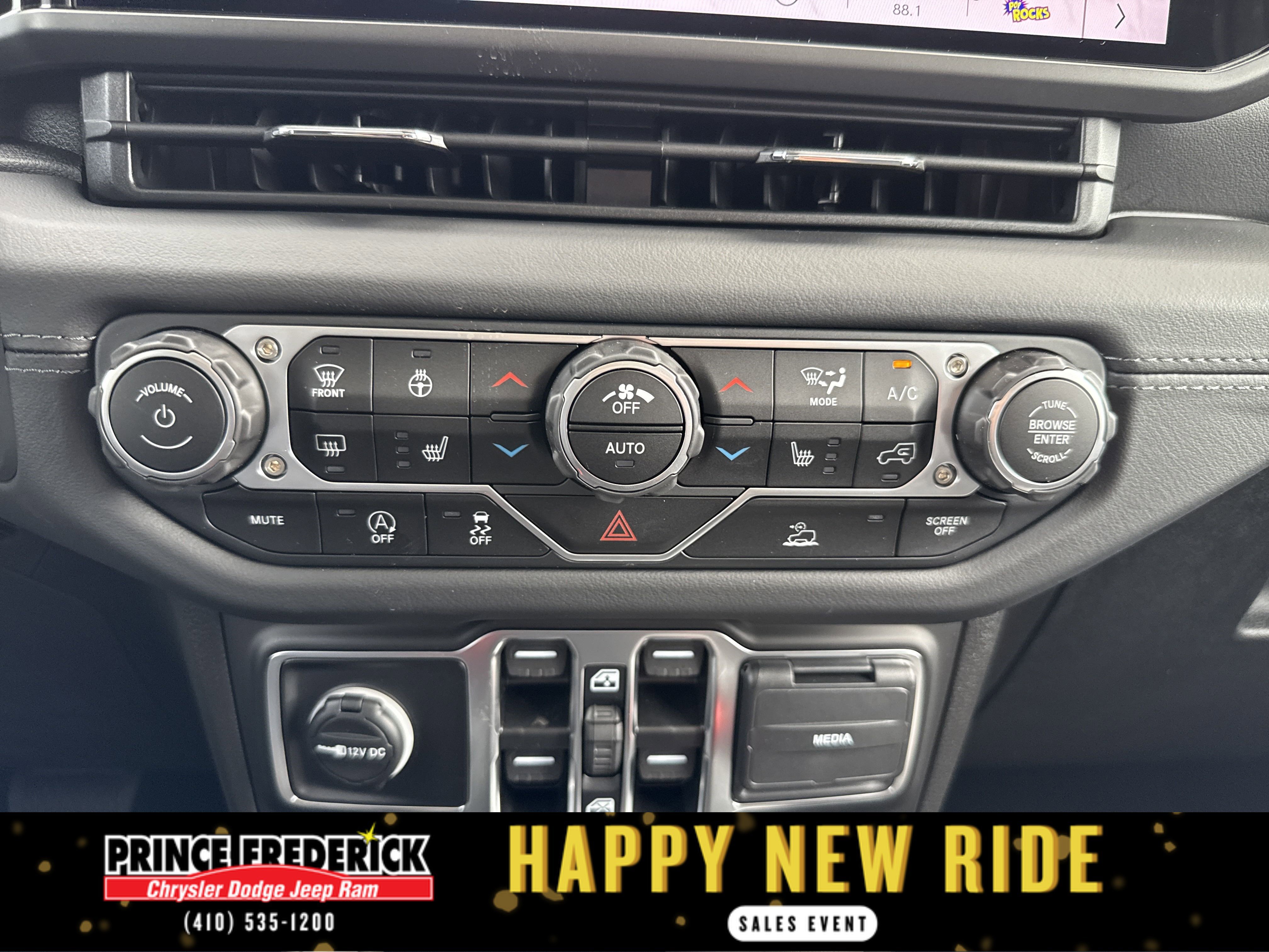 New 2025 Jeep Gladiator High Tide image 22