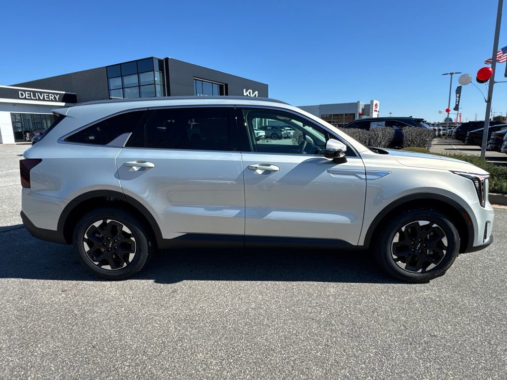 New 2026 Kia Sorento S image 2