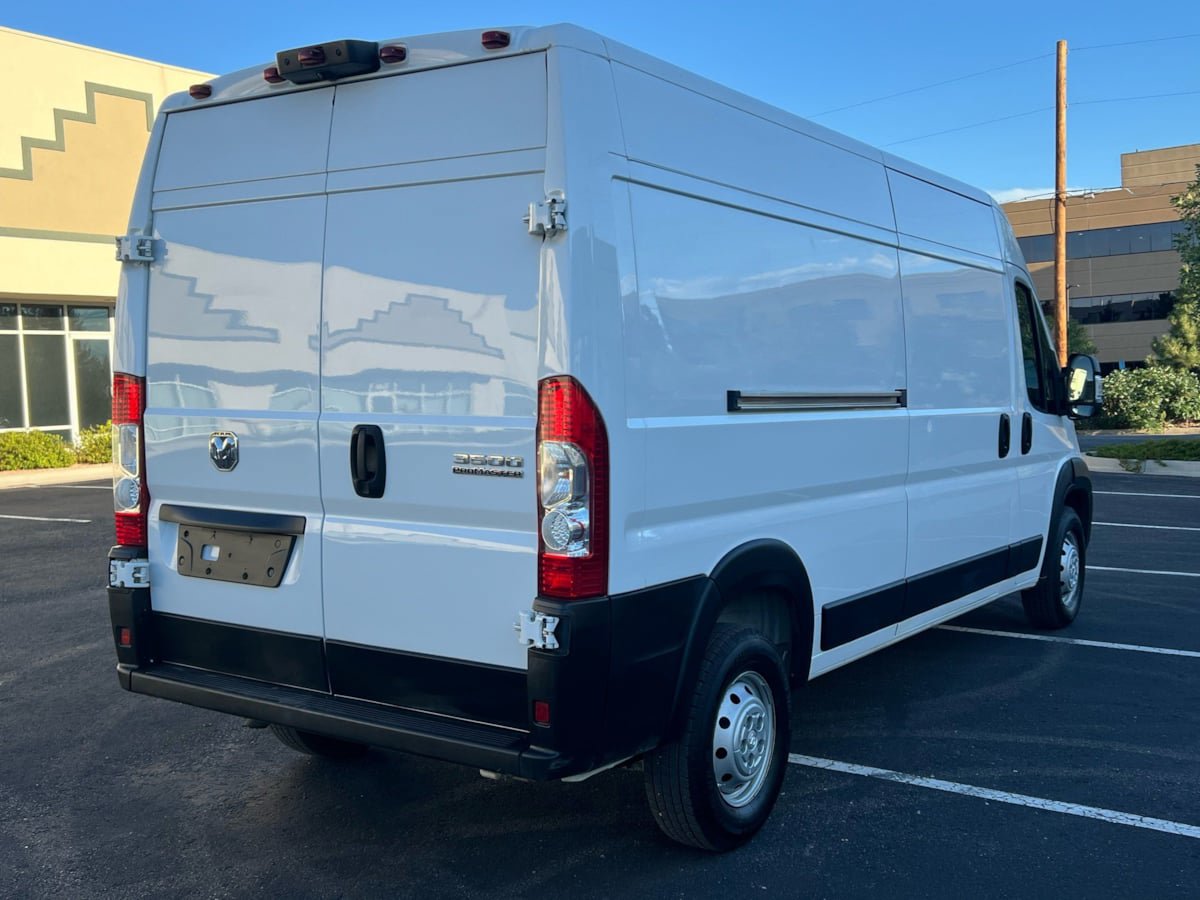 Used 2023 RAM ProMaster 3500 FWD image 3