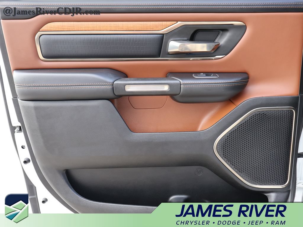 Used 2022 RAM 1500 Limited w/ Body Color Bumper Group AWD/4WD image 16
