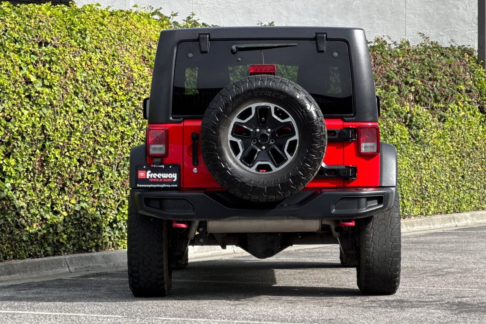 Used 2016 Jeep Wrangler Unlimited Rubicon AWD/4WD image 6