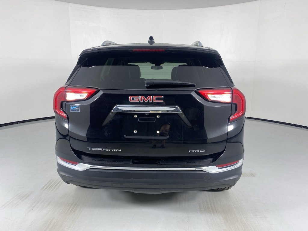 Used 2024 GMC Terrain SLT image 6
