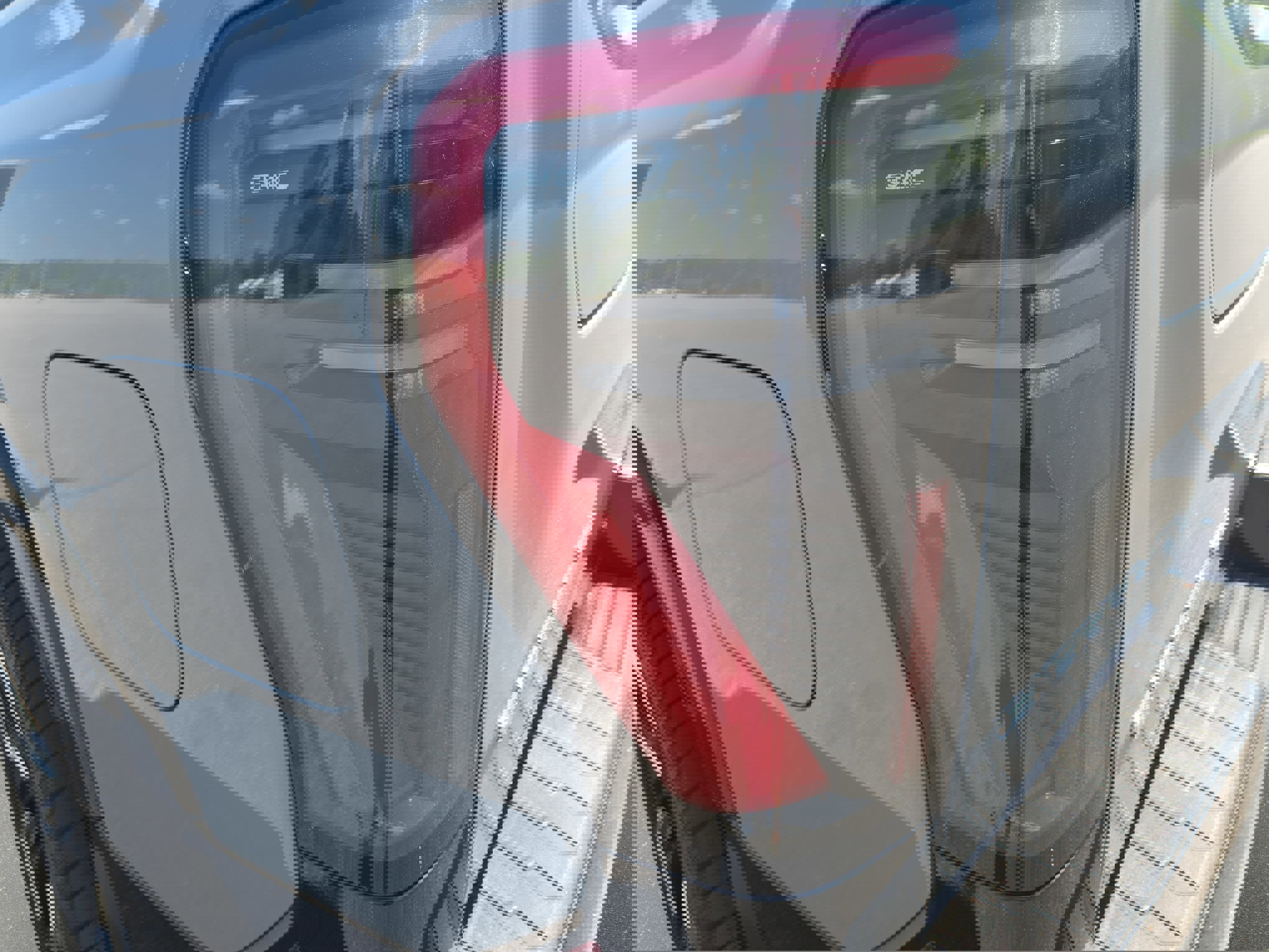 Used 2024 GMC Sierra EV Denali image 36