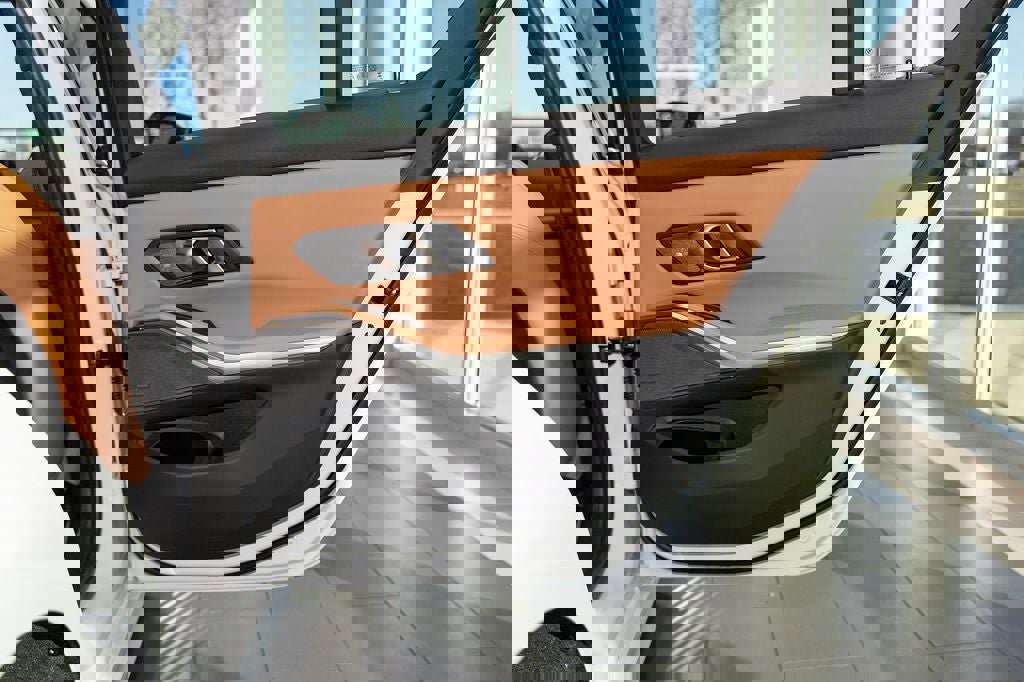 Used 2026 BMW 330i xDrive 330i xDrive w/ Premium Package image 34