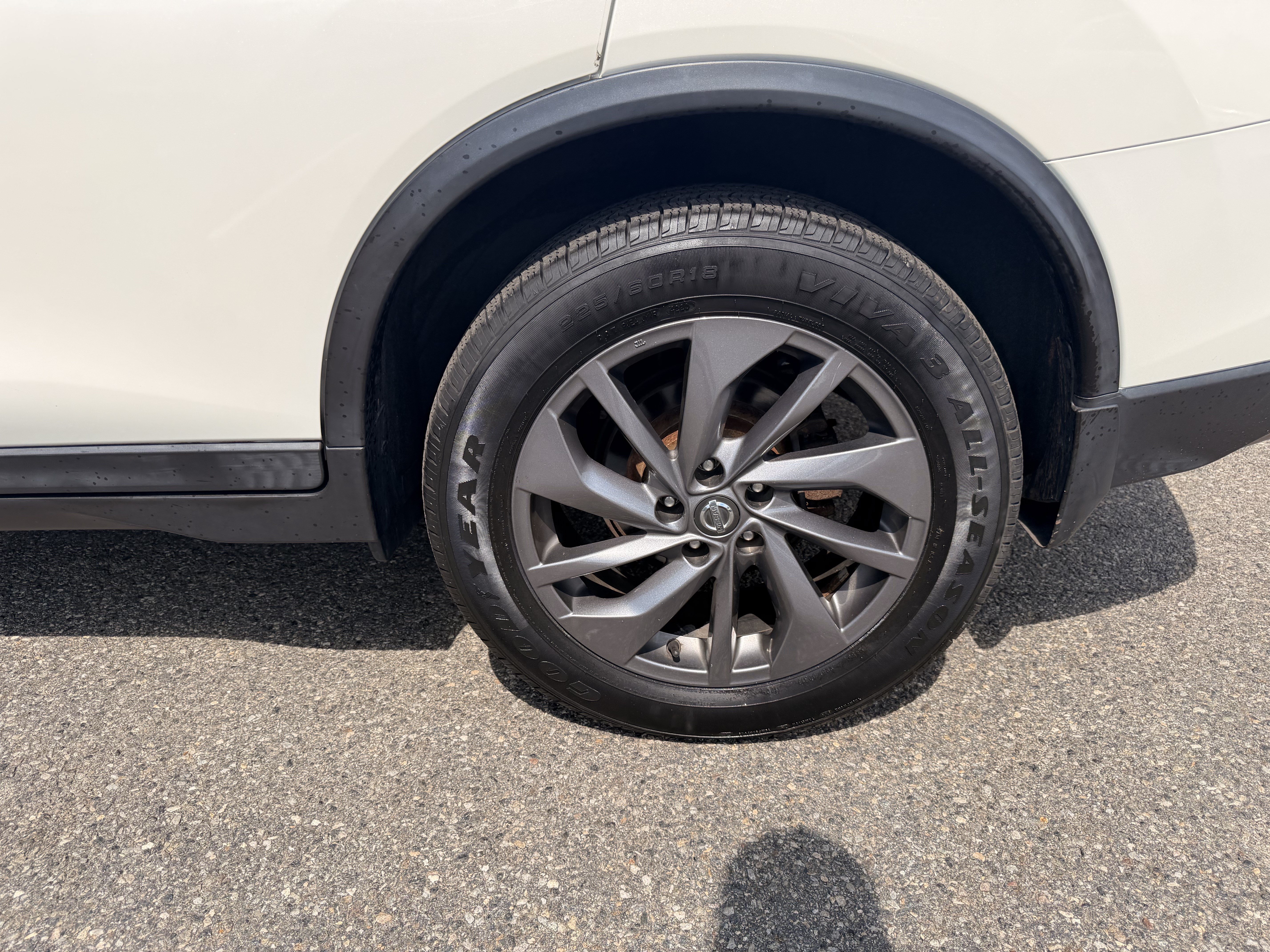 Used 2016 Nissan Rogue SL w/ SL Premium Package AWD/4WD image 9