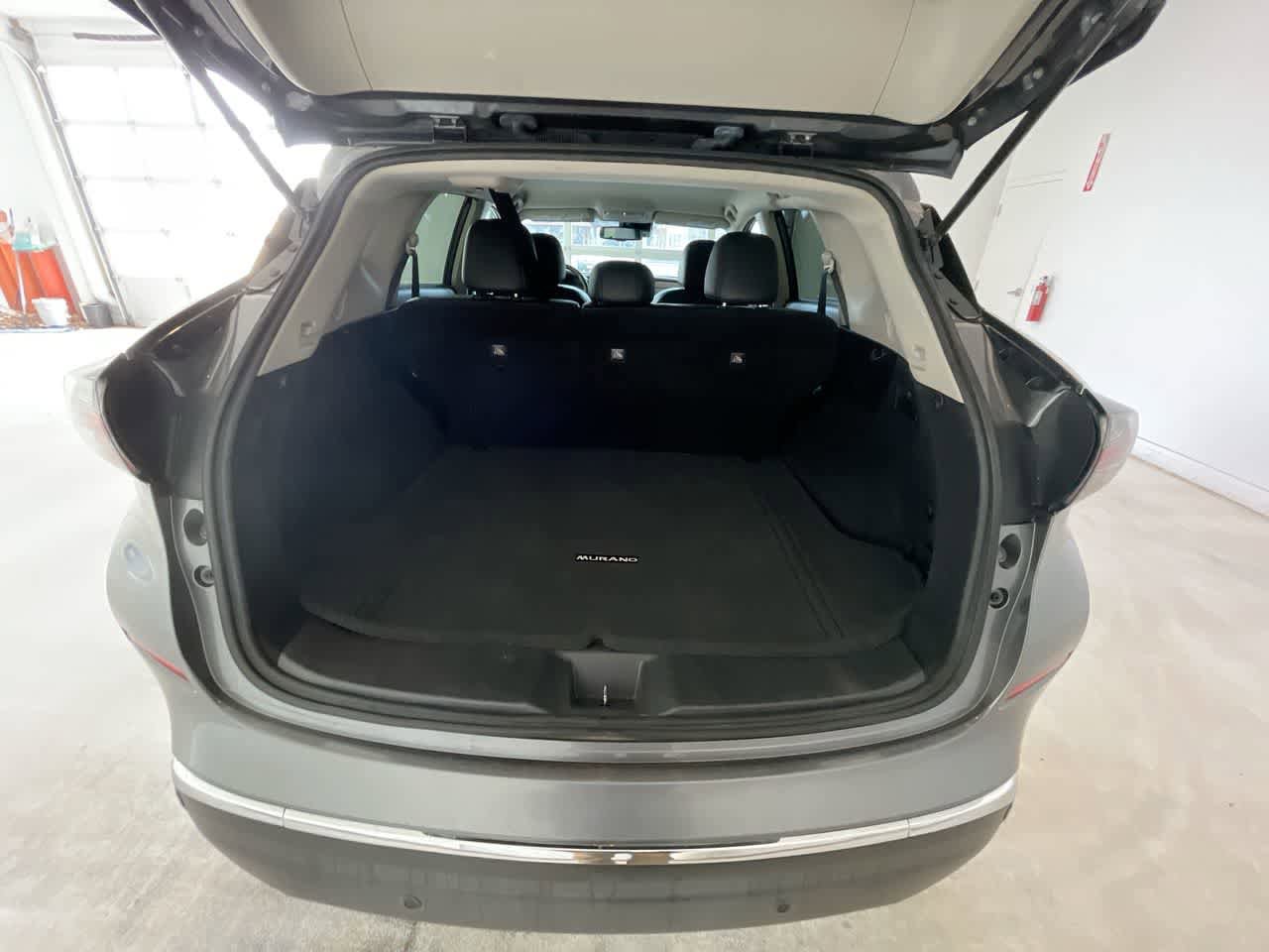 Used 2023 Nissan Murano SV AWD/4WD image 22