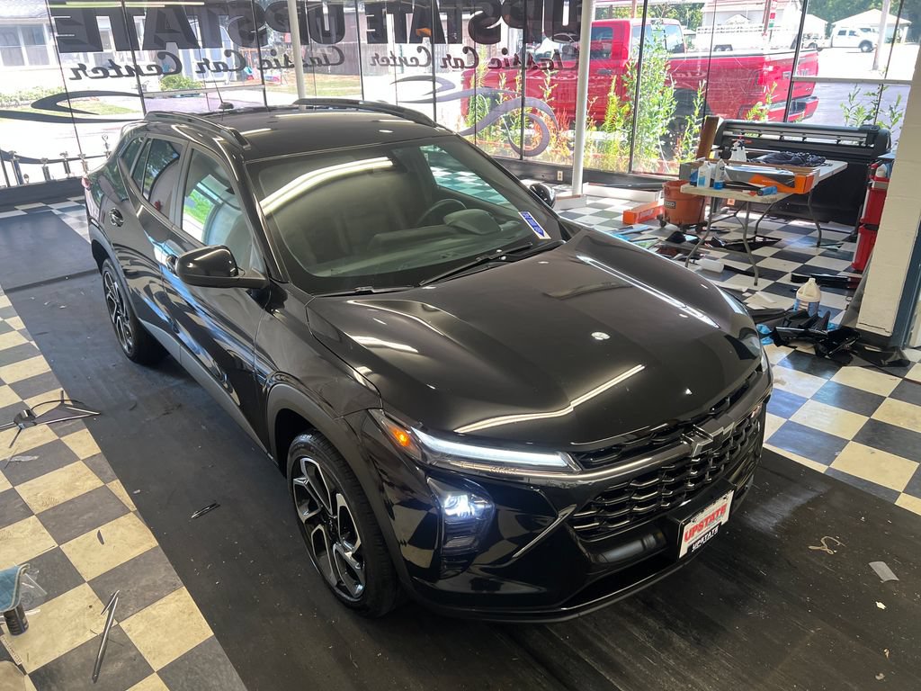 Used 2024 Chevrolet Trax RS w/ Driver Confidence Package FWD image 16