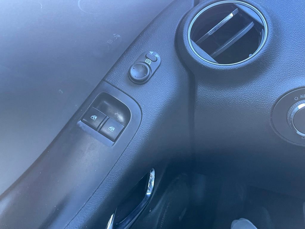 Used 2010 Chevrolet Camaro LT w/ LPO, Ground Effects Package RWD image 9