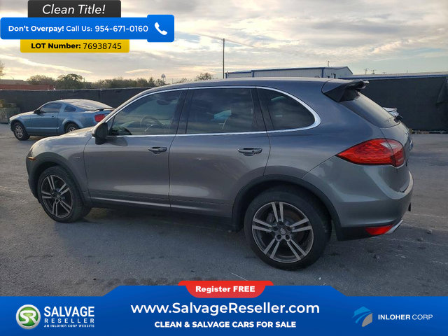 Used 2013 Porsche Cayenne Diesel image 3