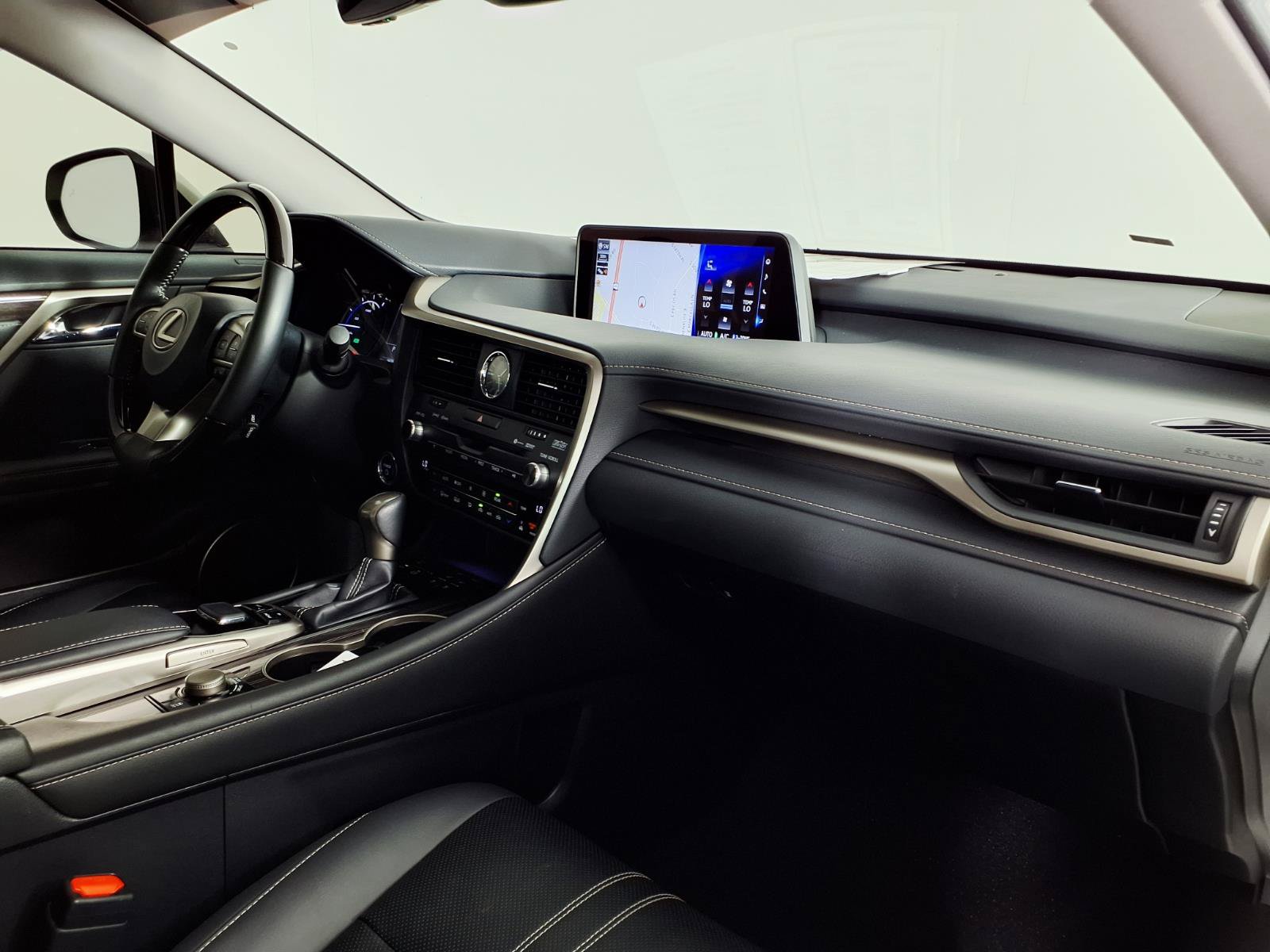 Used 2018 Lexus RX 450hL Luxury w/ Cold Area Package (CT) AWD/4WD image 9