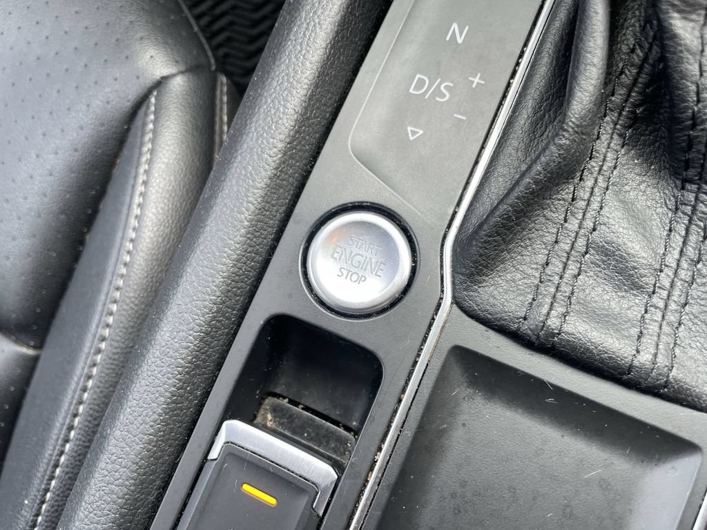 Used 2019 Volkswagen Atlas SE FWD image 25