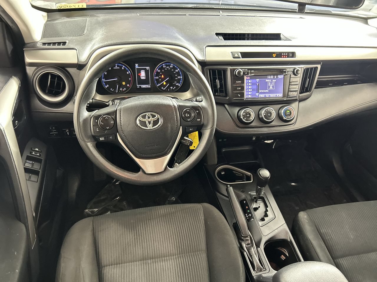 Used 2017 Toyota RAV4 LE FWD image 22