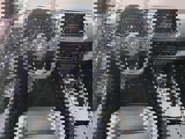 Used 2023 Nissan Rogue SV w/ SV Premium B Package image 16