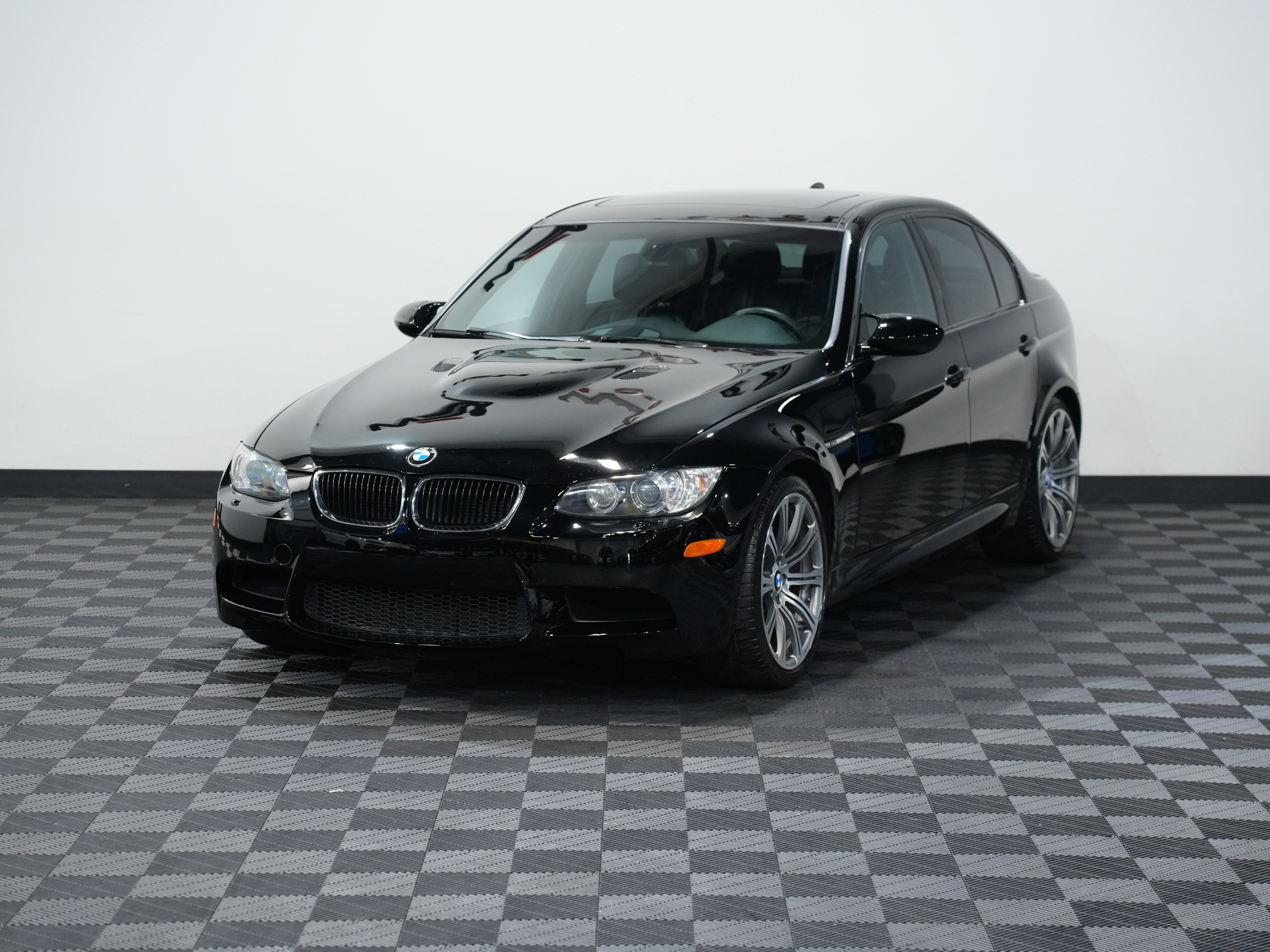 Used 2011 BMW M3 Sedan image 3