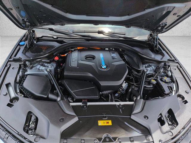 Used 2018 BMW 530e RWD image 25