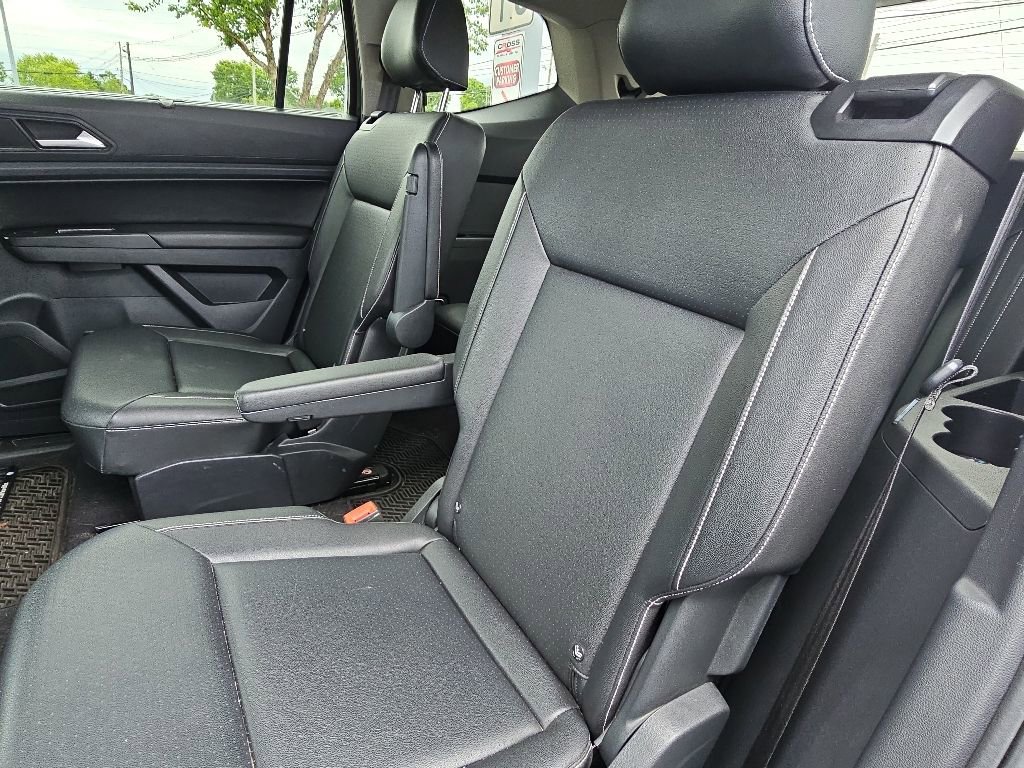 Used 2021 Volkswagen Atlas SE w/ Towing Package AWD/4WD image 6