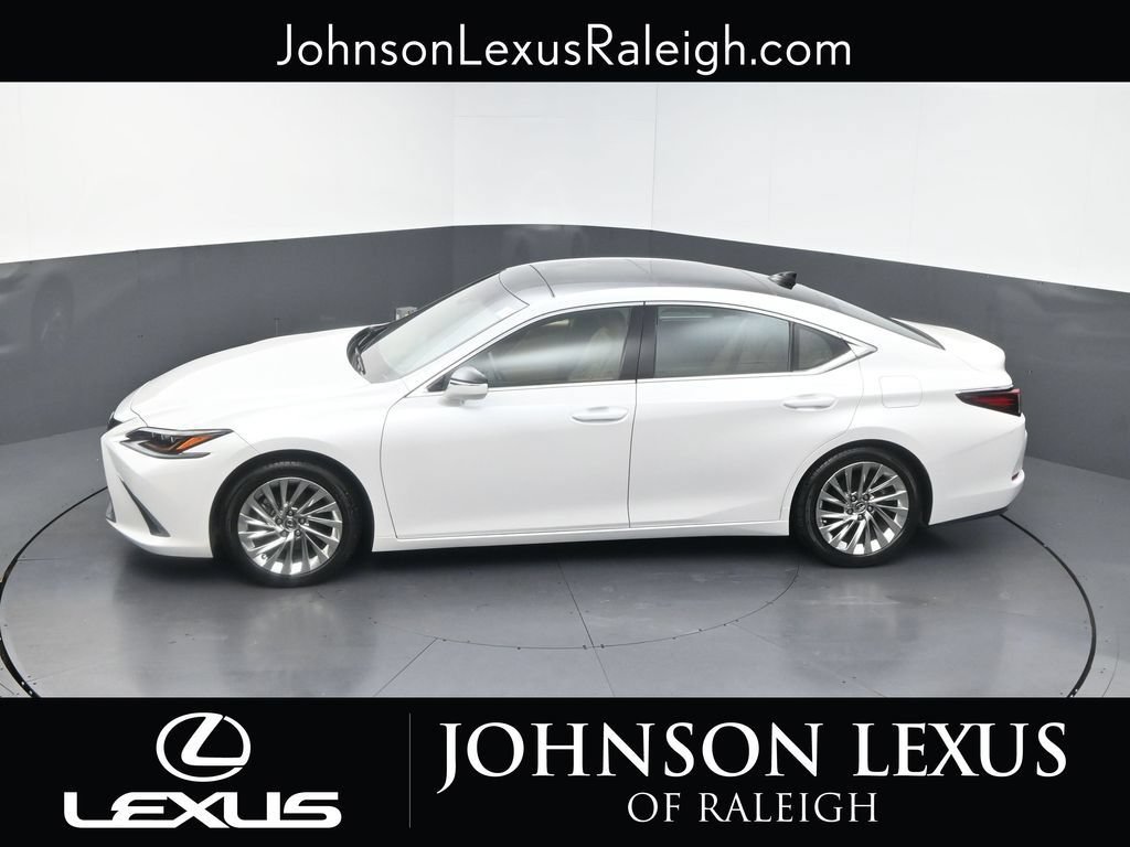 Used 2019 Lexus ES 350 Ultra Luxury w/ Accessory Package FWD image 30