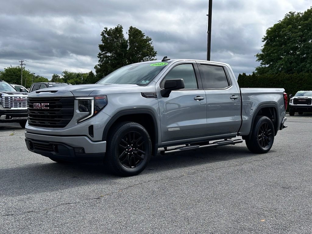 Used 2023 GMC Sierra 1500 Elevation AWD/4WD image 2