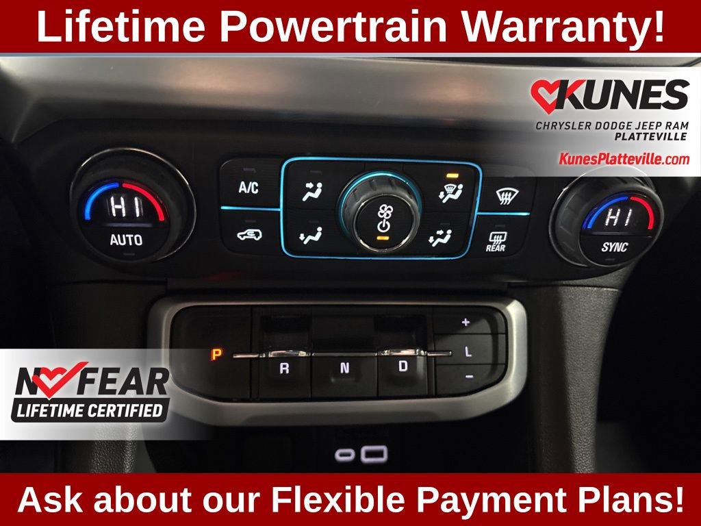 Used 2023 GMC Acadia SLT image 27