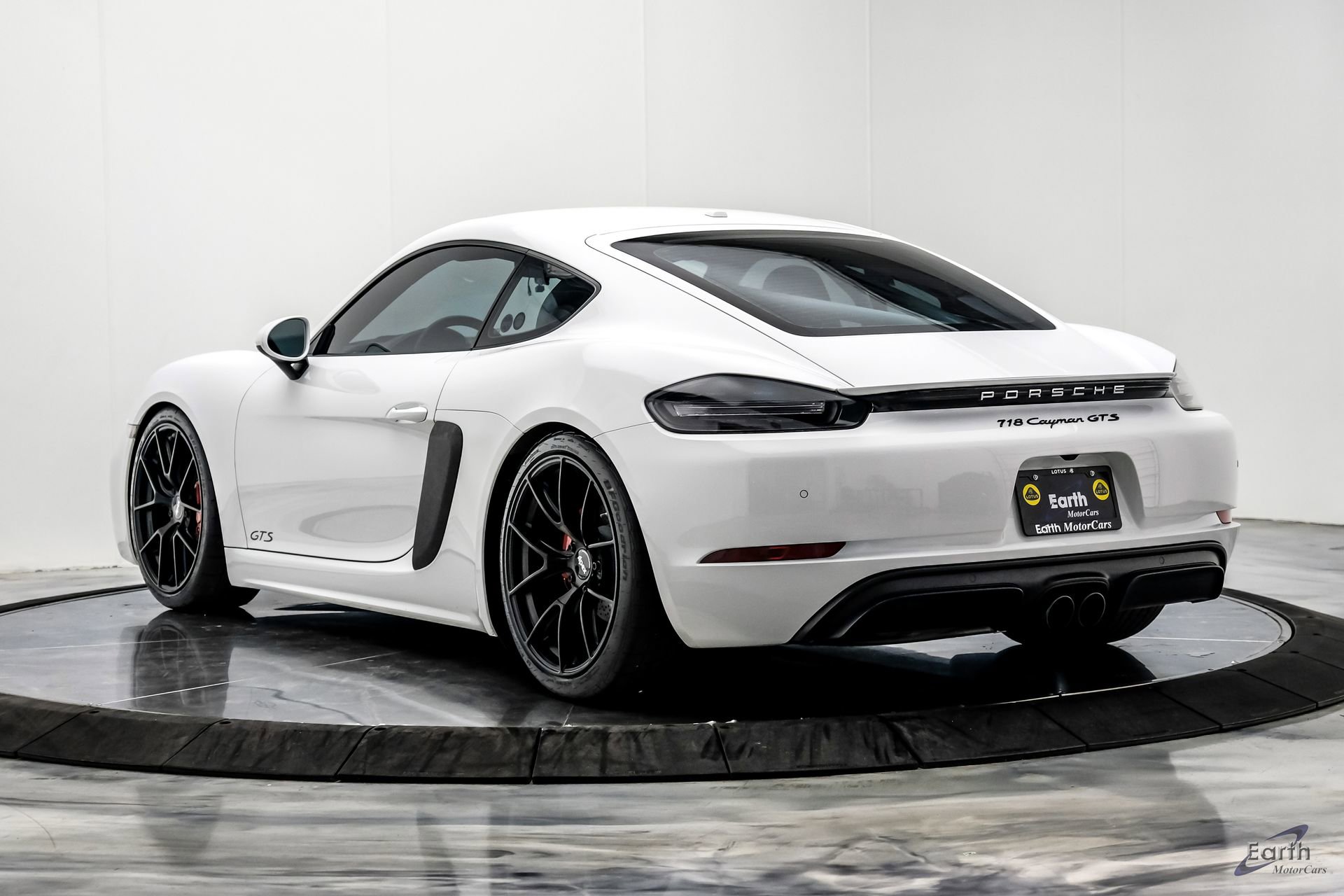 Used 2019 Porsche 718 Cayman GTS RWD image 12