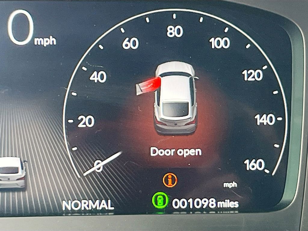 Used 2025 Acura Integra FWD image 12