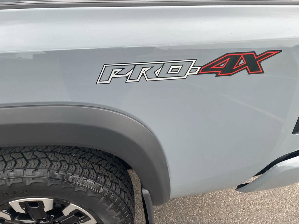 Used 2024 Nissan Frontier PRO-4X w/ Off-Road Protection Package AWD/4WD image 10
