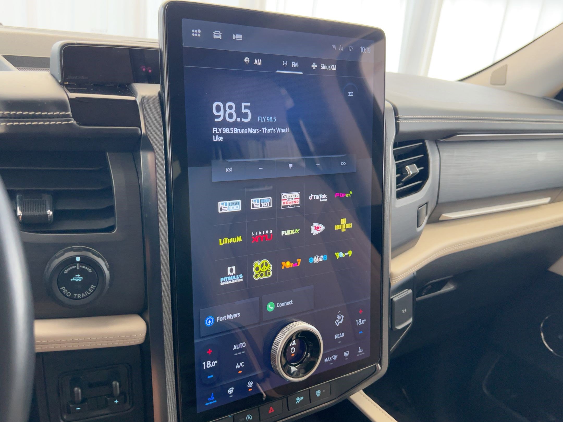 Used 2024 Ford Expedition Max Platinum image 25