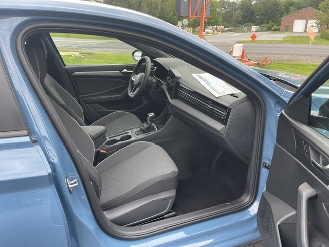 New 2027 Volkswagen Jetta Sport FWD image 6