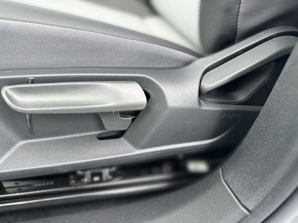 New 2026 Volkswagen ID.4 Pro RWD image 14