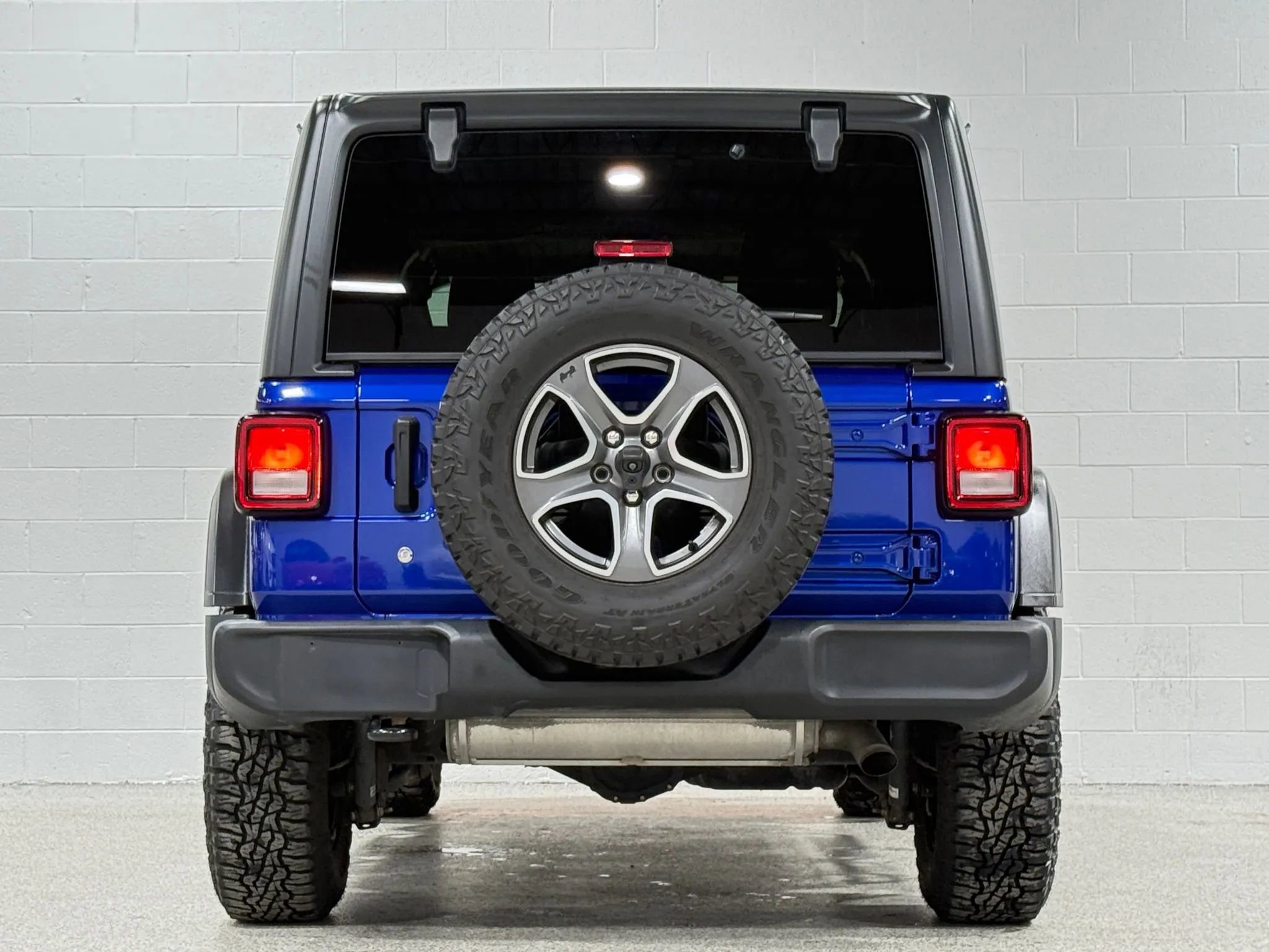 Used 2018 Jeep Wrangler Unlimited Sport S image 7